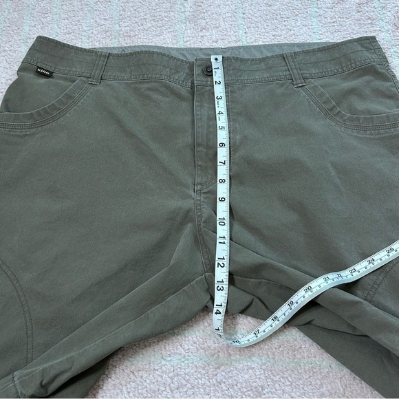 Kuhl Olive Hike Shorts Size 40 Outdoors Hiking Camping Shorts - Picture 11 of 14